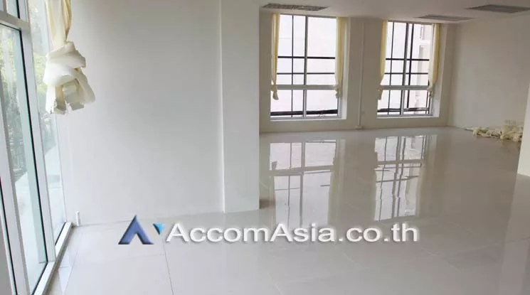 4  Office Space For Rent in sukhumvit ,Bangkok BTS Phrom Phong AA17079